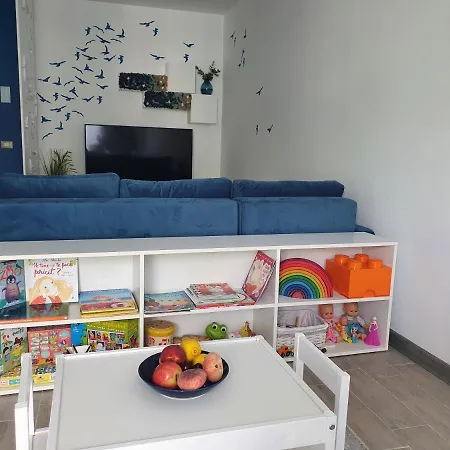Alezzi - Kids By The Sea - Baby Friendly